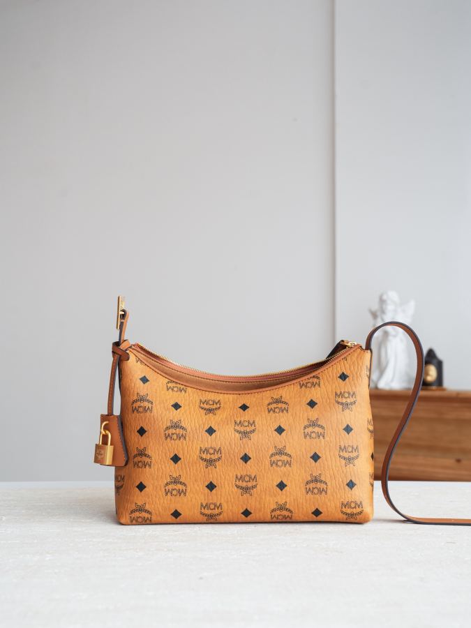 1:1 Replica MCM bag 𝗠𝗖𝗠 𝗔𝗿𝗲𝗻 𝗛𝗼𝗯𝗼 New — 1:1 Replica — photo 3