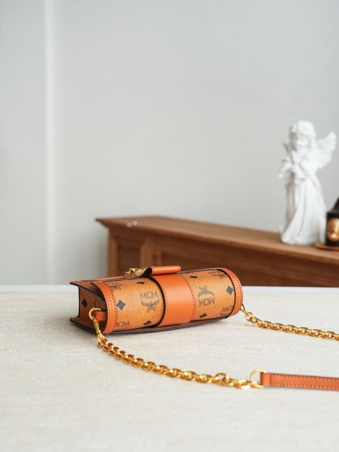 1:1 Replica MCM bag 𝐌𝐂𝐌 𝐓𝐫𝐚𝐜𝐲 𝐕𝐢𝐬𝐞𝐭𝐨𝐬 — Premium Replica — photo 7