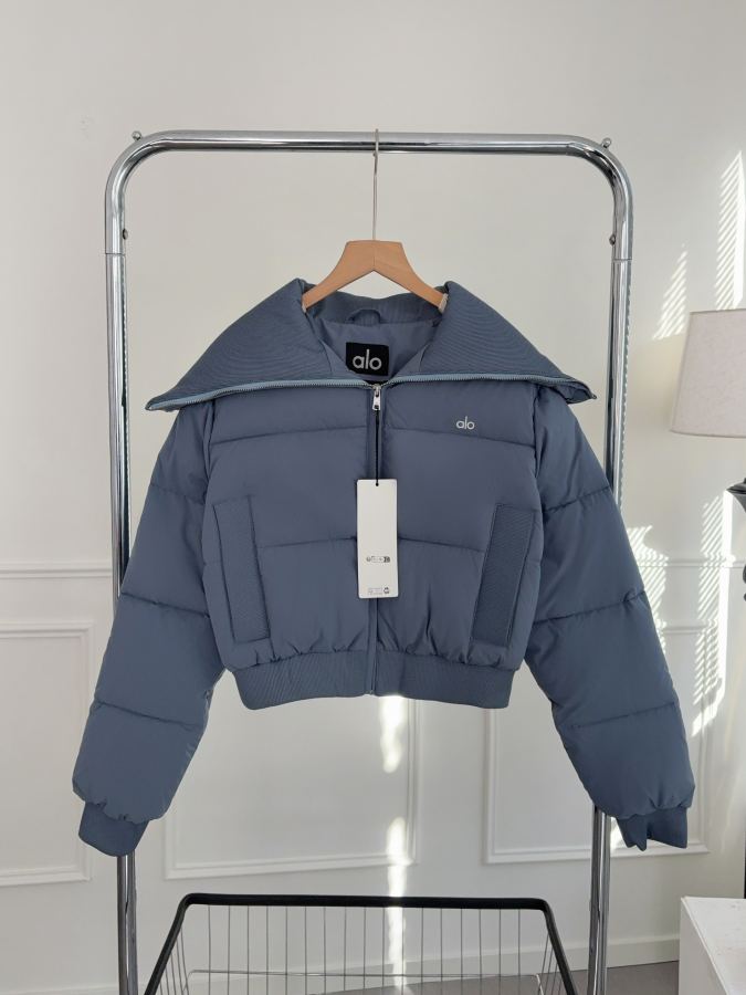 1:1 Replica Alo Jacket Large lapel down jacket — Premium Replica — photo 4