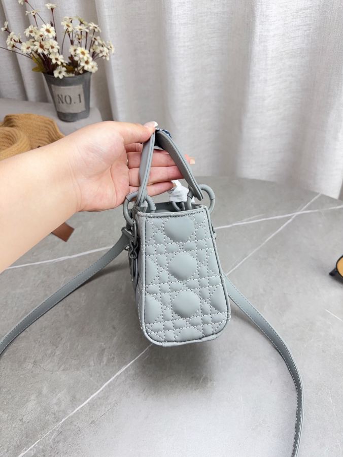 1:1 Replica Dior bag Comes with folding gift box (two shoulder straps) — AAA Quality Replica — photo 7