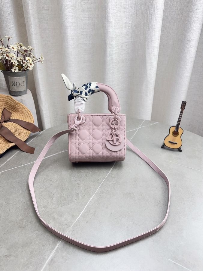 1:1 Replica Dior bag Comes with folding gift box (two shoulder straps) — Premium Replica — photo 9