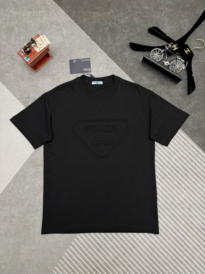 1:1 Replica Prada men PRADA T — 1:1 Replica