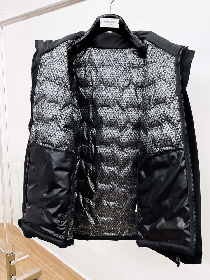 1:1 Replica ARC'TERYX men 90 ARCTERYX — Premium Replica — photo 12