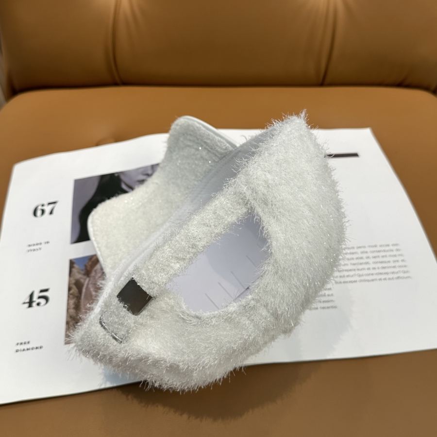 1:1 Replica prada hat PRADA New — Premium Replica — photo 3
