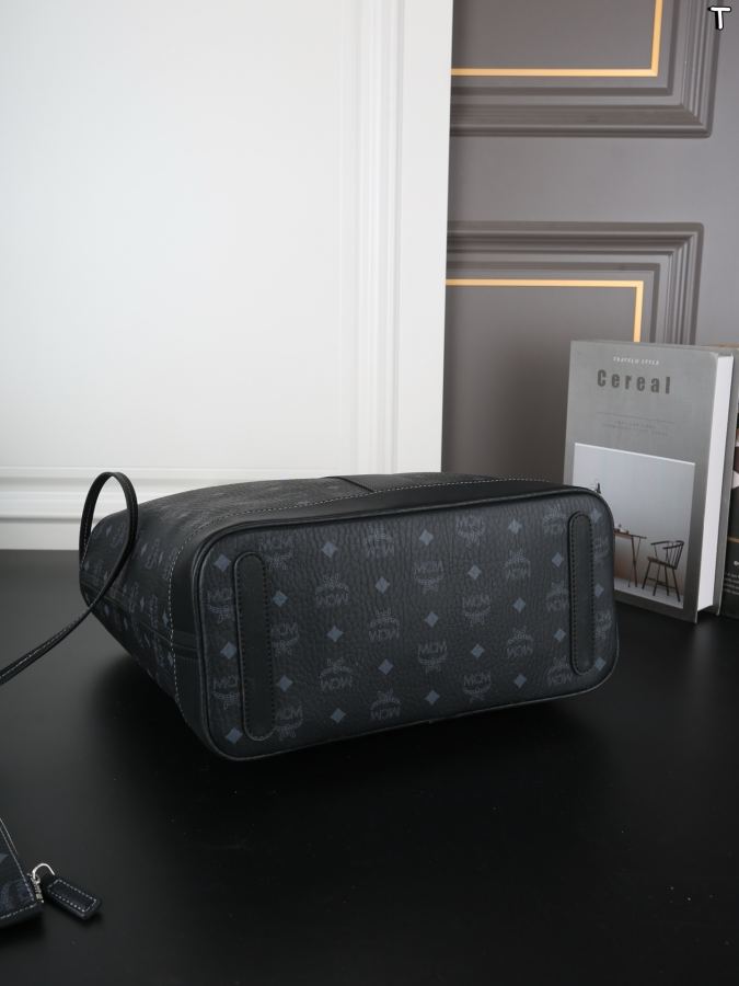 1:1 Replica MCM bag Large airplane box — Premium Replica — photo 6