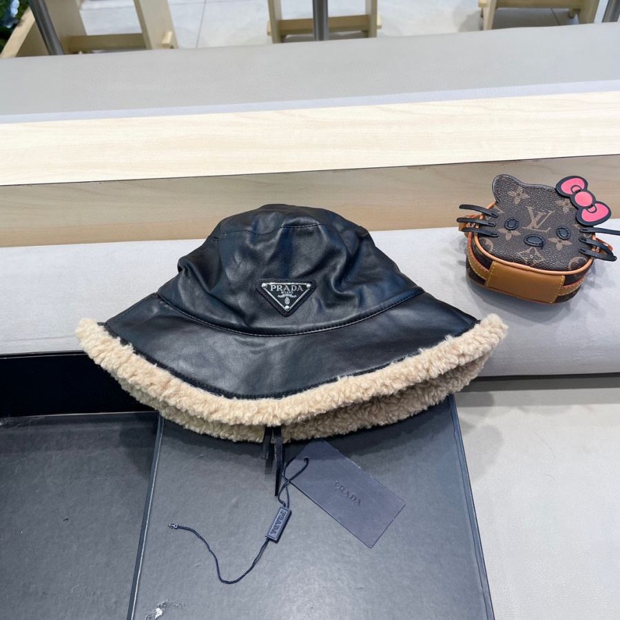 1:1 Replica prada hat Prada New — Premium Replica