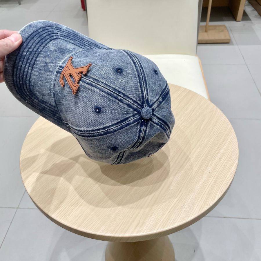 1:1 Replica Louis Vuitton hat LV Louis Vuitton — AAA Quality Replica — photo 6