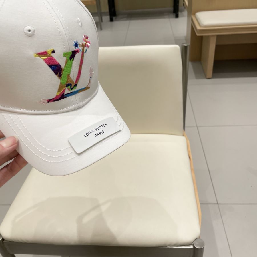 1:1 Replica Louis Vuitton hat LV Louis Vuitton — Premium Replica — photo 4