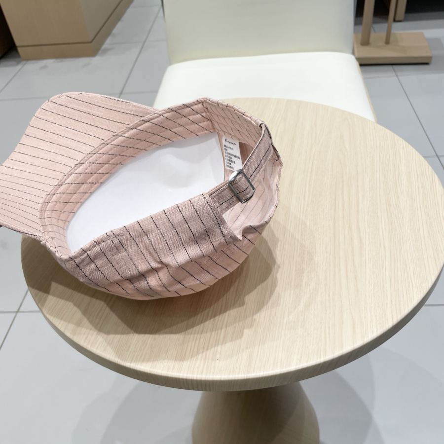 1:1 Replica prada hat Prada 2026 New — 1:1 Replica — photo 8