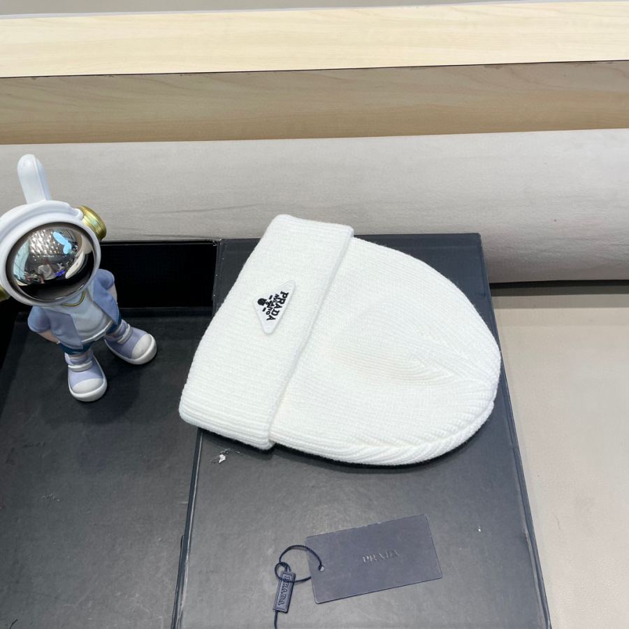 1:1 Replica prada hat Prada ins — 1:1 Replica — photo 8