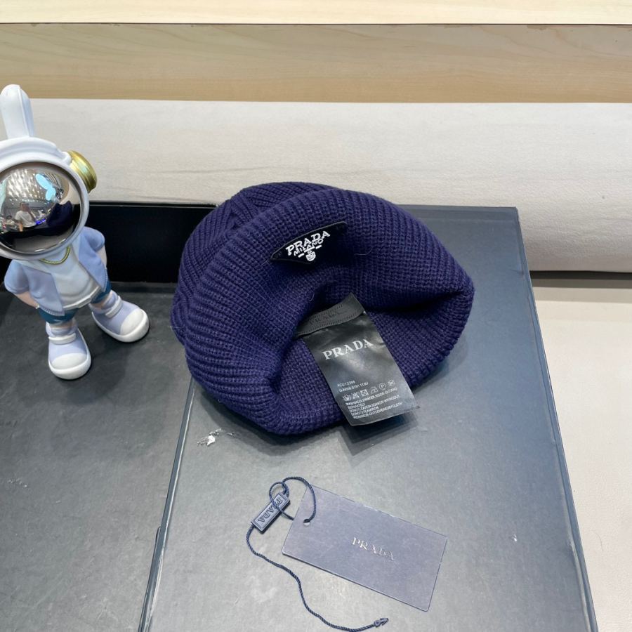 1:1 Replica prada hat Prada ins — 1:1 Replica — photo 9
