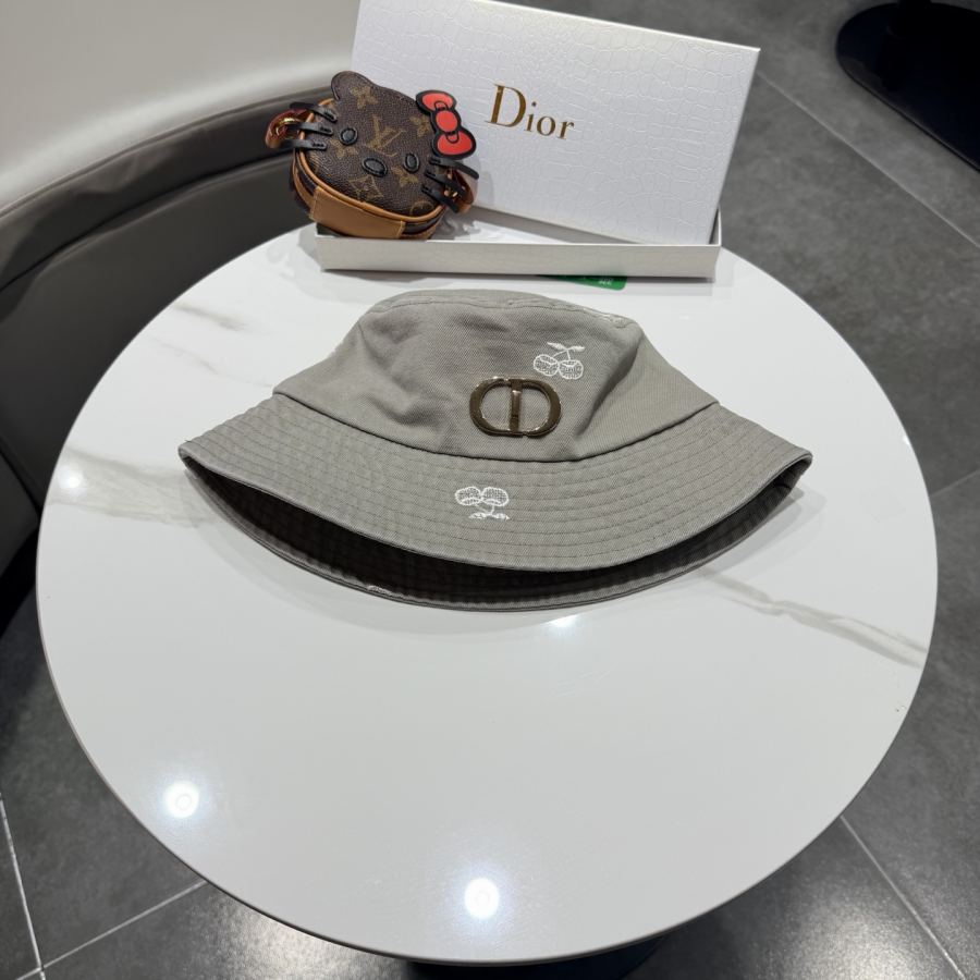 1:1 Replica dior hat DIOR New — Premium Replica