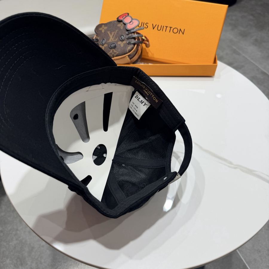 1:1 Replica Louis Vuitton hat LV Louis Vuitton — 1:1 Replica — photo 9