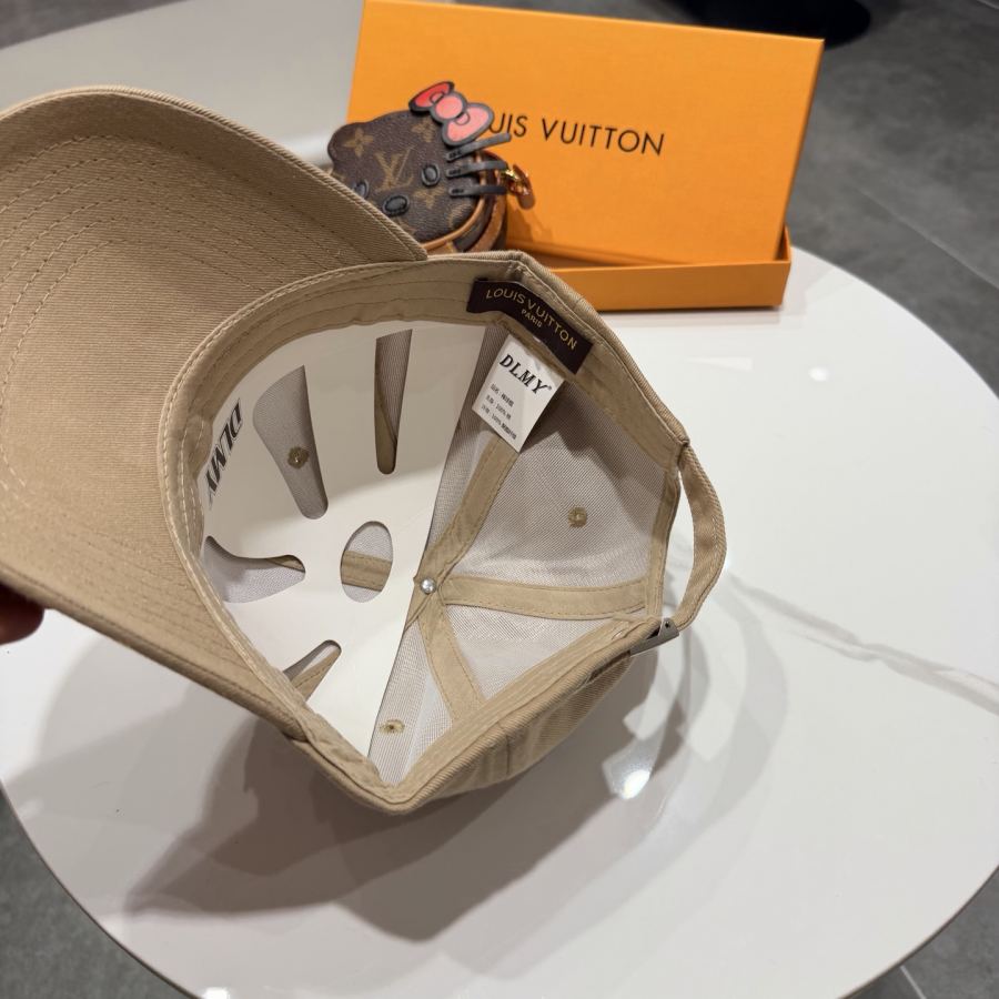 1:1 Replica Louis Vuitton hat LV Louis Vuitton — AAA Quality Replica — photo 9