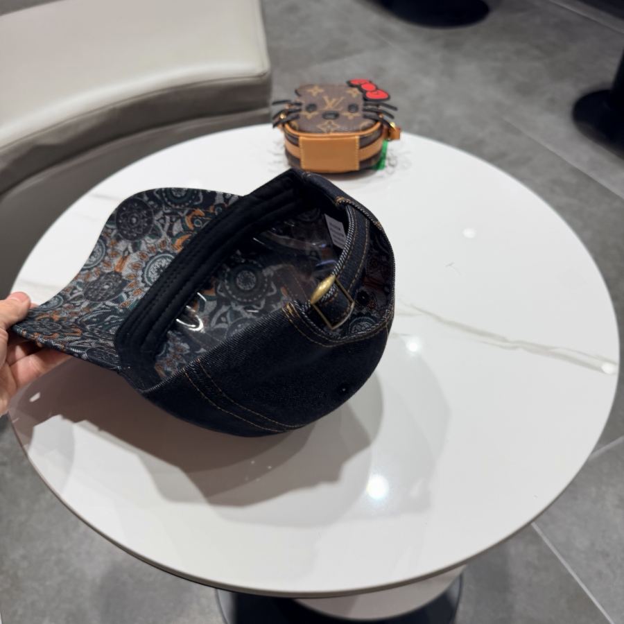 1:1 Replica Louis Vuitton hat Louis Vuitton LV — Premium Replica — photo 8