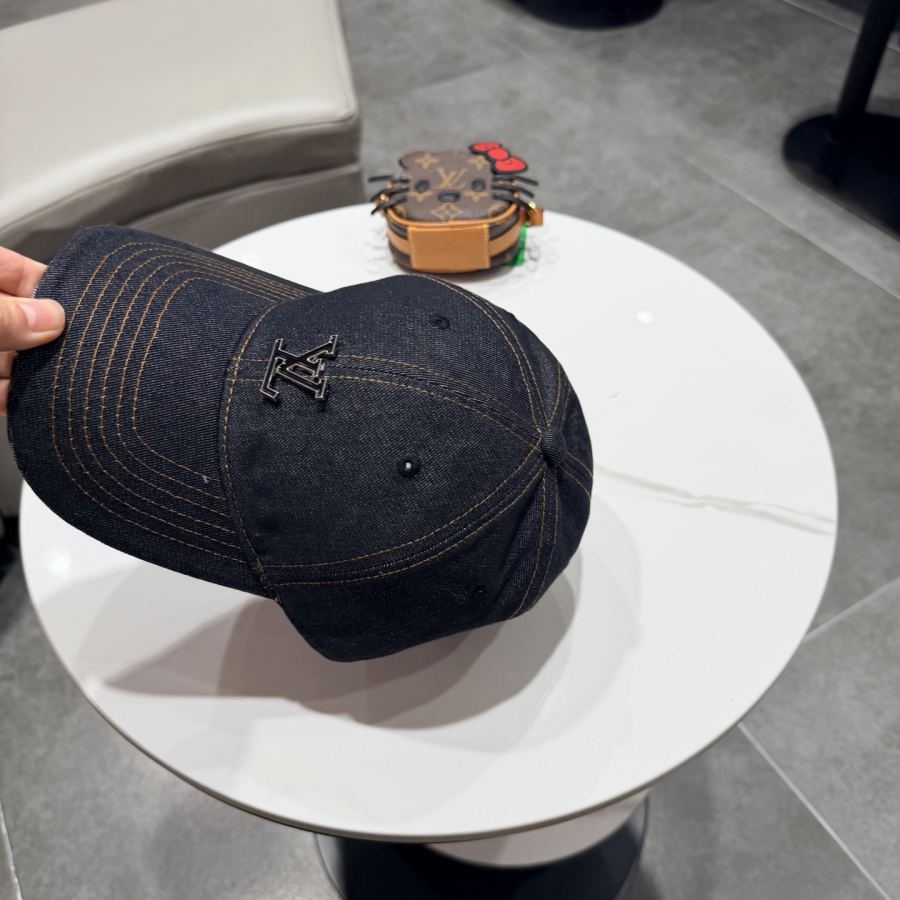1:1 Replica Louis Vuitton hat Louis Vuitton LV — Premium Replica — photo 7