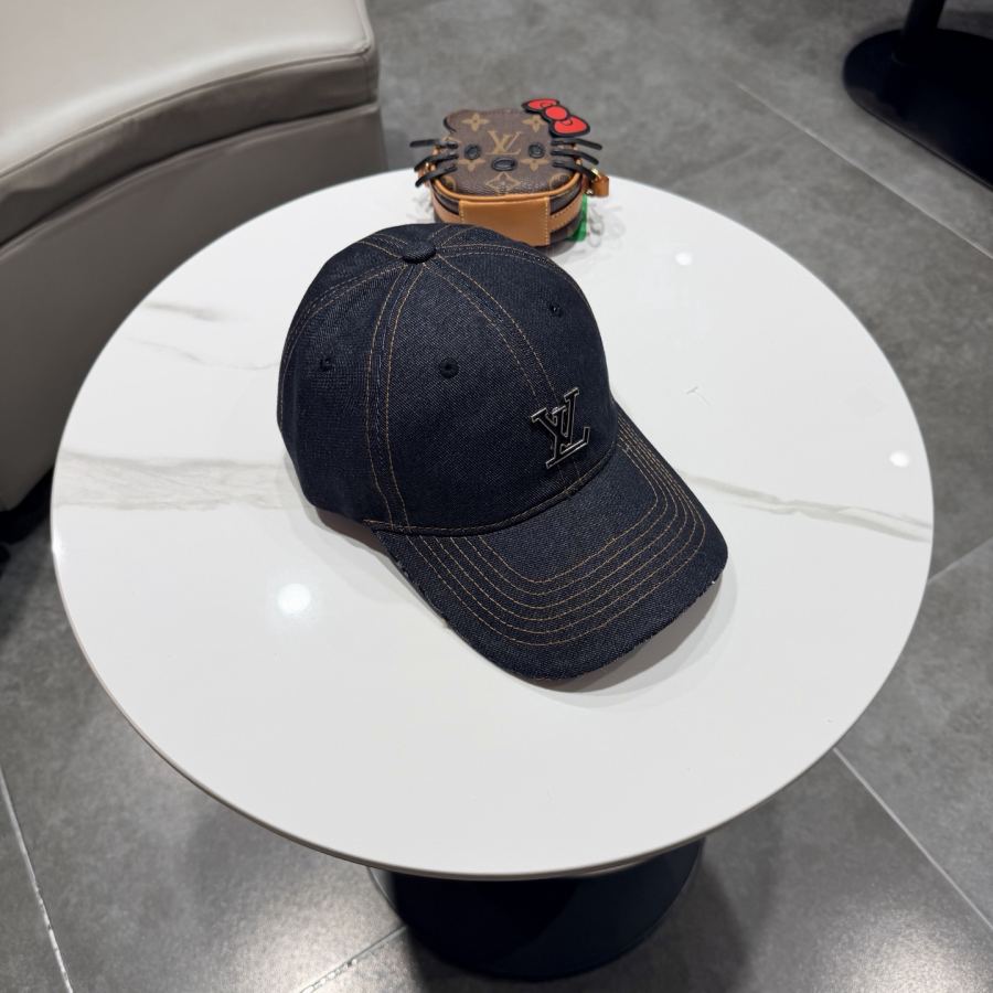 1:1 Replica Louis Vuitton hat Louis Vuitton LV — Premium Replica — photo 3