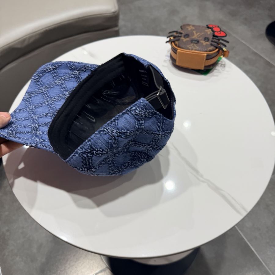 1:1 Replica Louis Vuitton hat LV Louis Vuitton — AAA Quality Replica — photo 8