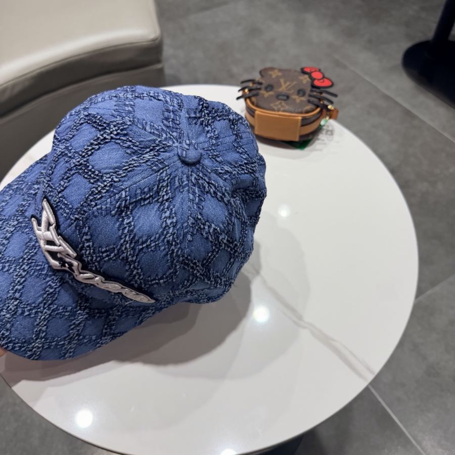 1:1 Replica Louis Vuitton hat LV Louis Vuitton — AAA Quality Replica — photo 6