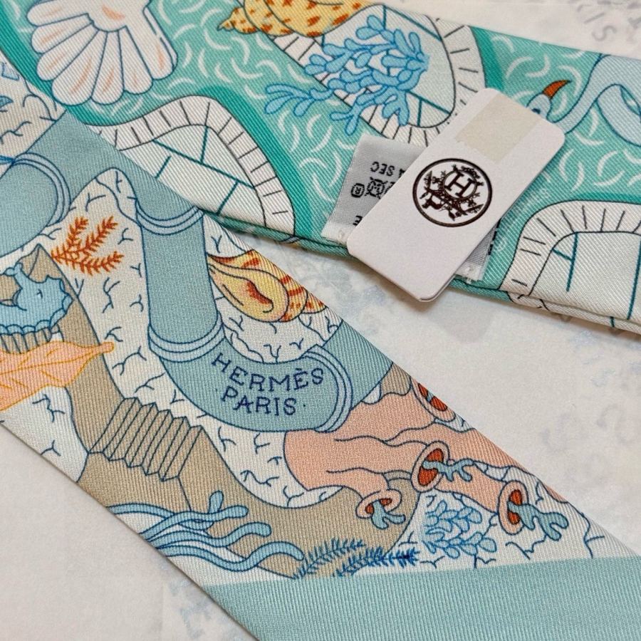 1:1 Replica Hermes Scarf Hermes｜ Twilly 100% — Premium Replica — photo 9
