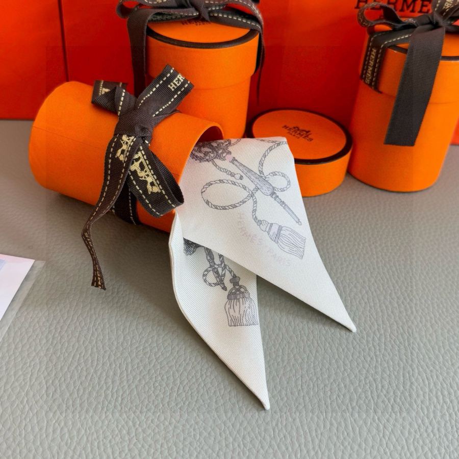 1:1 Replica Hermes Scarf Hermes “ ”Twilly — 1:1 Replica — photo 8
