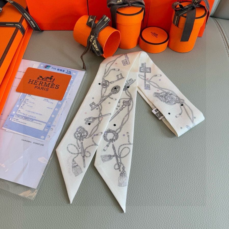 1:1 Replica Hermes Scarf Hermes “ ”Twilly — 1:1 Replica — photo 5