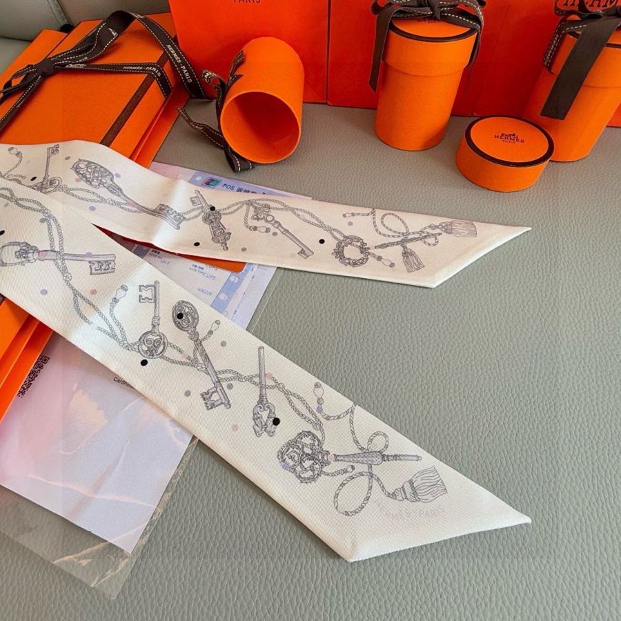1:1 Replica Hermes Scarf Hermes “ ”Twilly — 1:1 Replica — photo 7