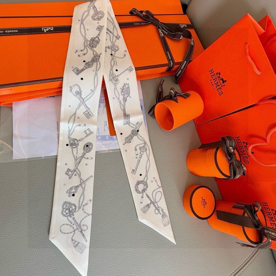 1:1 Replica Hermes Scarf Hermes “ ”Twilly — 1:1 Replica — photo 3