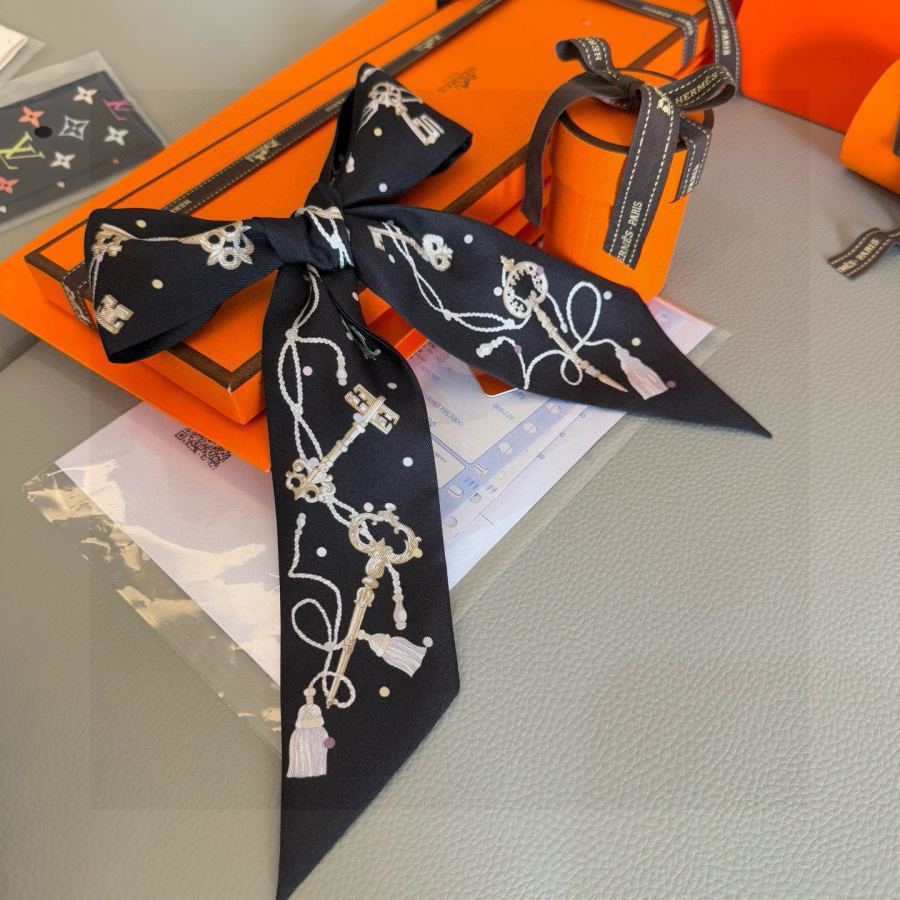 1:1 Replica Hermes Scarf Hermes “ ”Twilly — Premium Replica — photo 9