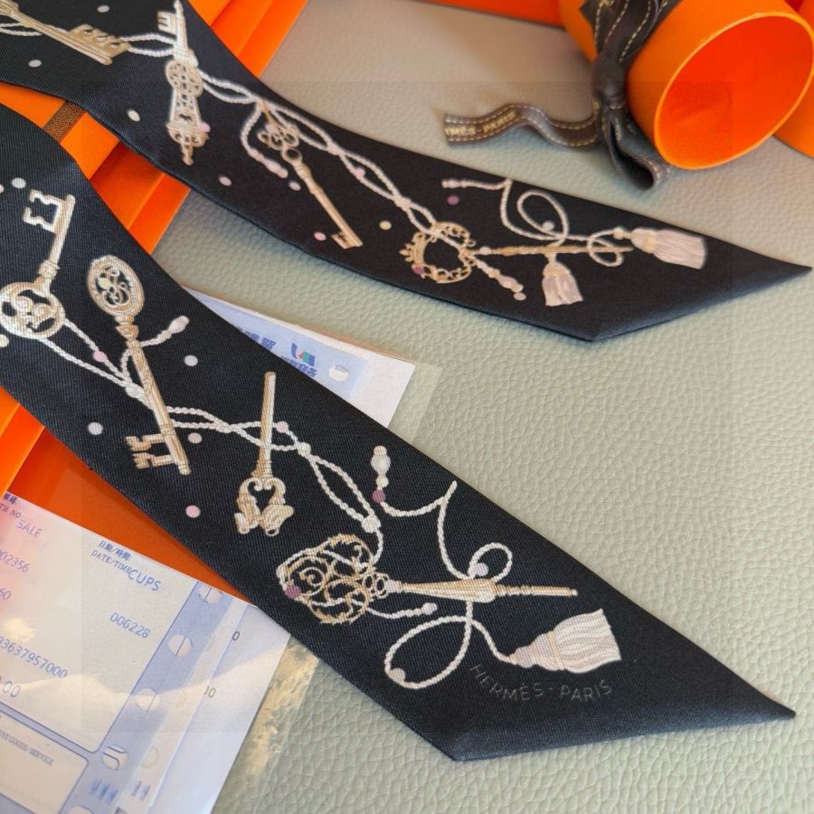 1:1 Replica Hermes Scarf Hermes “ ”Twilly — Premium Replica — photo 6