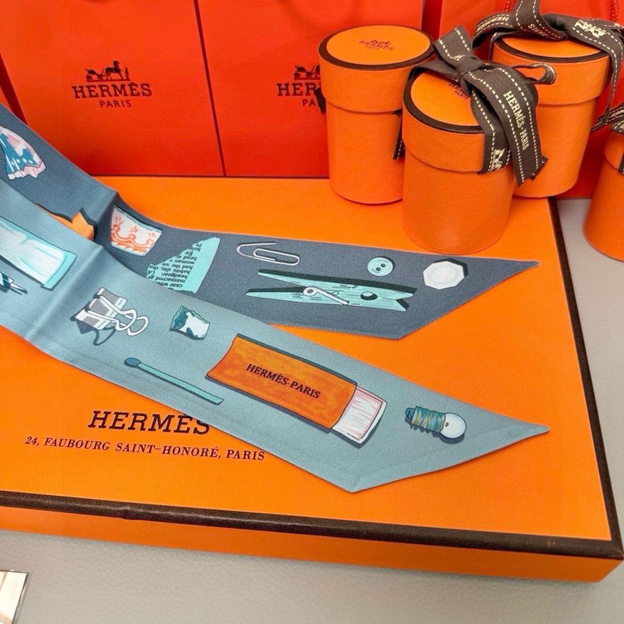 1:1 Replica Hermes Scarf Hermes“ ”Twilly — 1:1 Replica — photo 6