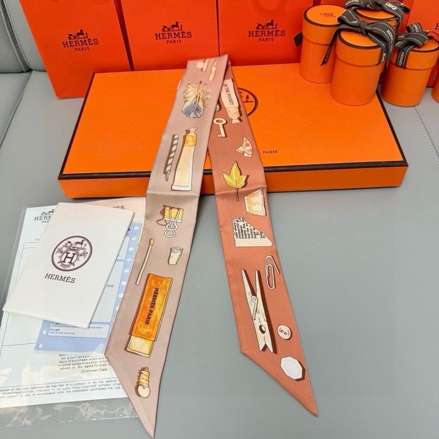 1:1 Replica Hermes Scarf Hermes“ ”Twilly — Premium Replica — photo 3