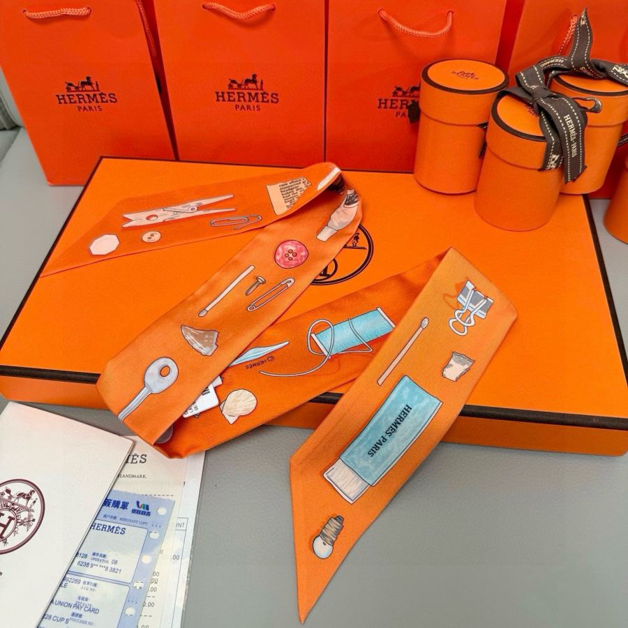 1:1 Replica Hermes Scarf Hermes“ ”Twilly — Premium Replica — photo 5