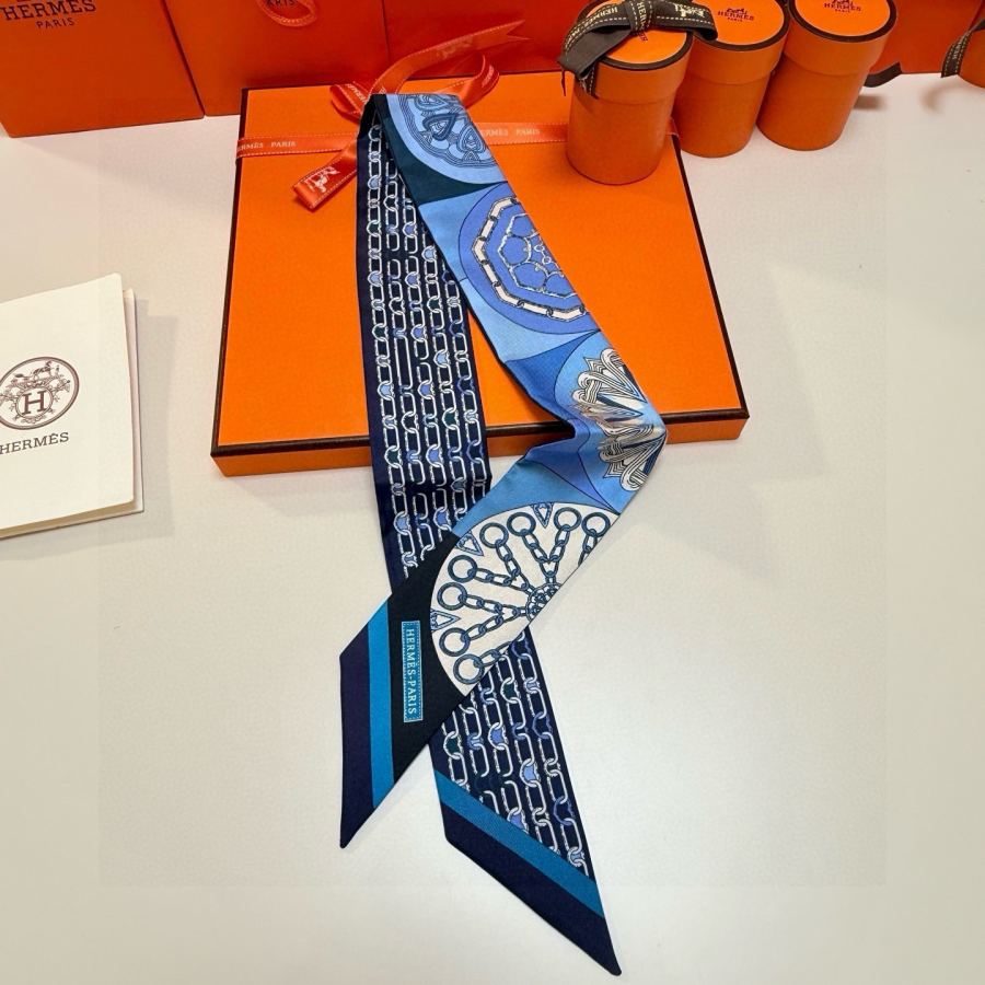 1:1 Replica Hermes Scarf Hermes“ ”Twilly — Premium Replica — photo 5