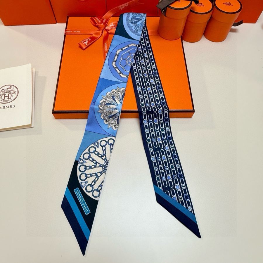 1:1 Replica Hermes Scarf Hermes“ ”Twilly — Premium Replica — photo 4