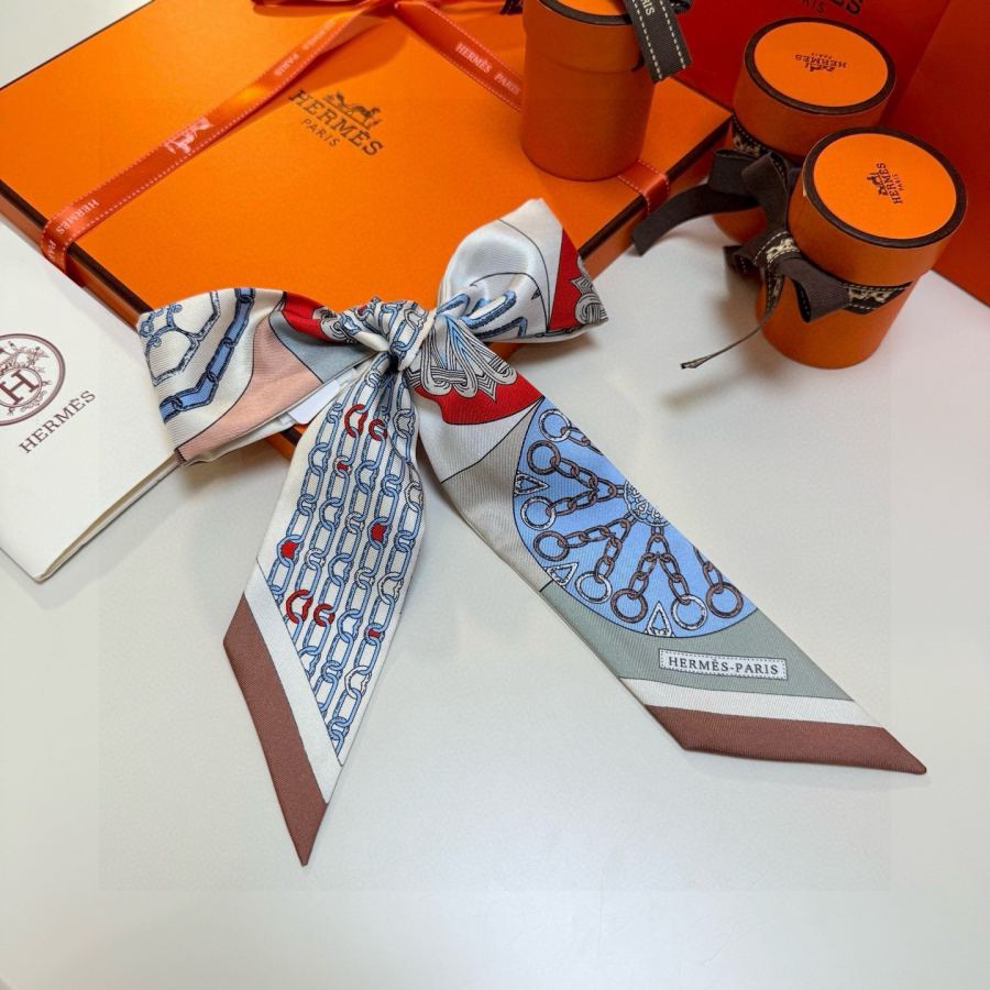 1:1 Replica Hermes Scarf Hermes“ ”Twilly — AAA Quality Replica — photo 11