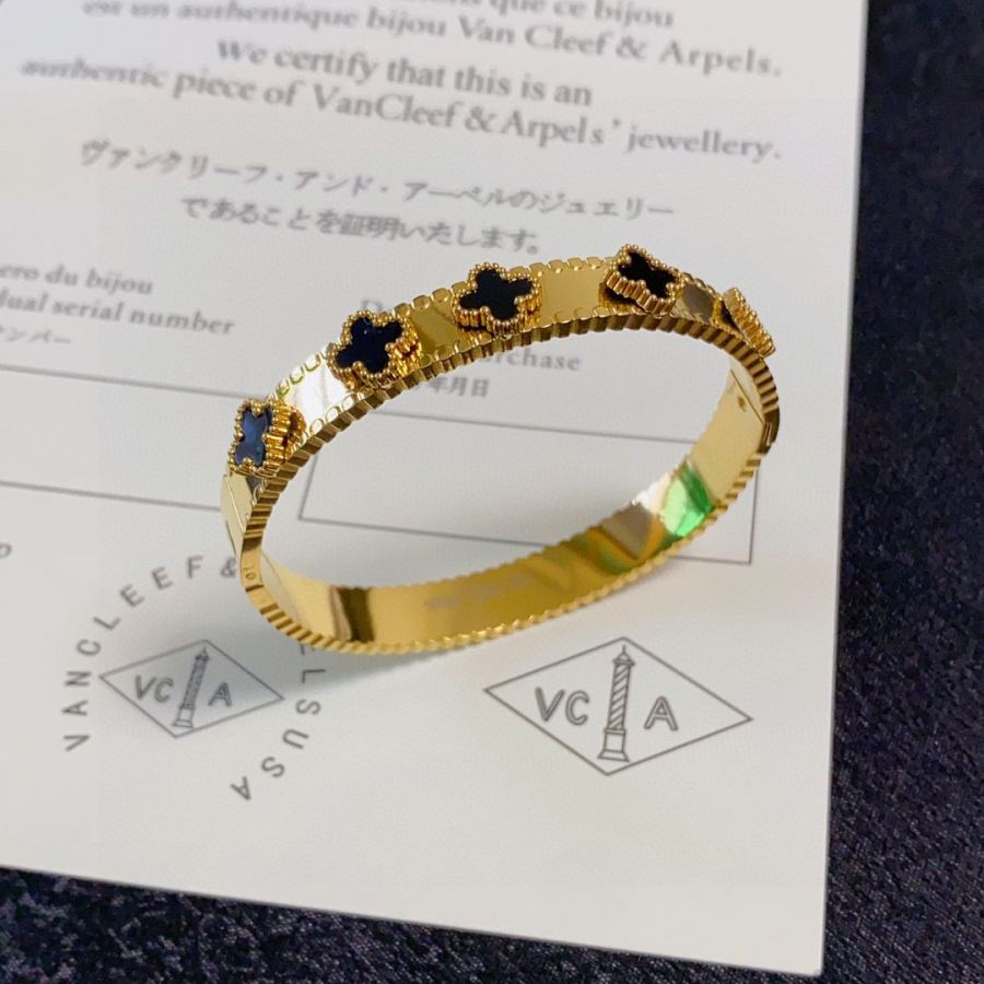 1:1 Replica Van Cleef & Arpels Jewelry VCA Classic Arrival replica — photo 4