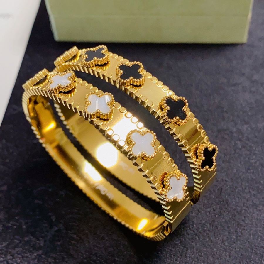 1:1 Replica Van Cleef & Arpels Jewelry VCA Classic Arrival replica