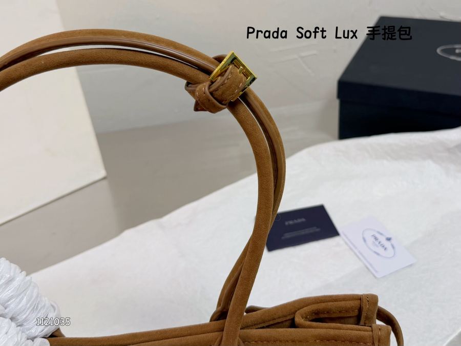 1:1 Replica PRADA bag Comes with box — AAA Quality Replica — photo 4
