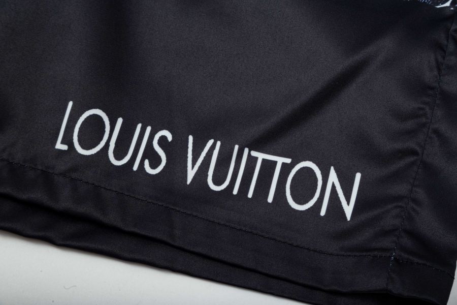 1:1 Replica LV men LV New logo — AAA Quality Replica — photo 4