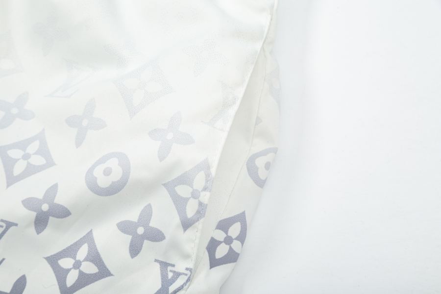 1:1 Replica LV men LV New logo — Premium Replica — photo 5
