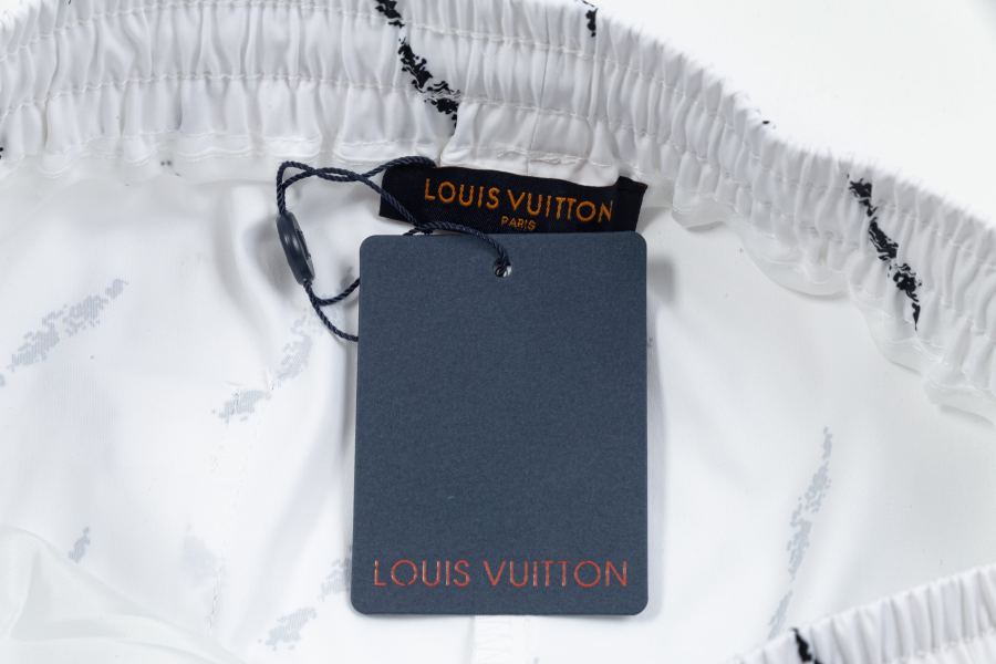 1:1 Replica LV men LV New logo — Premium Replica — photo 8