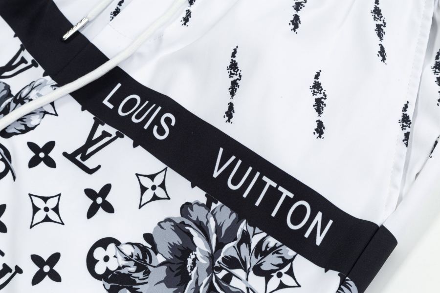 1:1 Replica LV men LV New logo — Premium Replica — photo 4