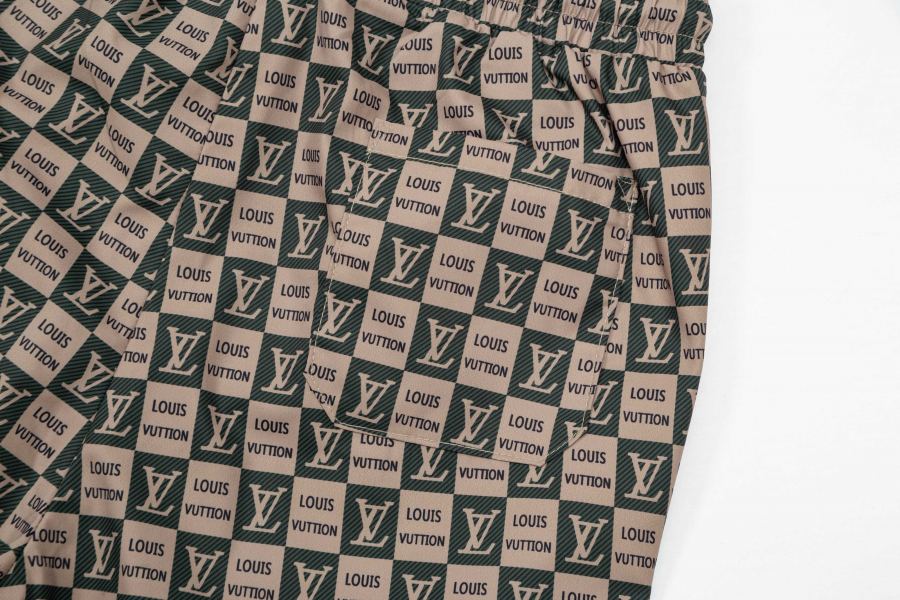 1:1 Replica LV men LV New logo — AAA Quality Replica — photo 4