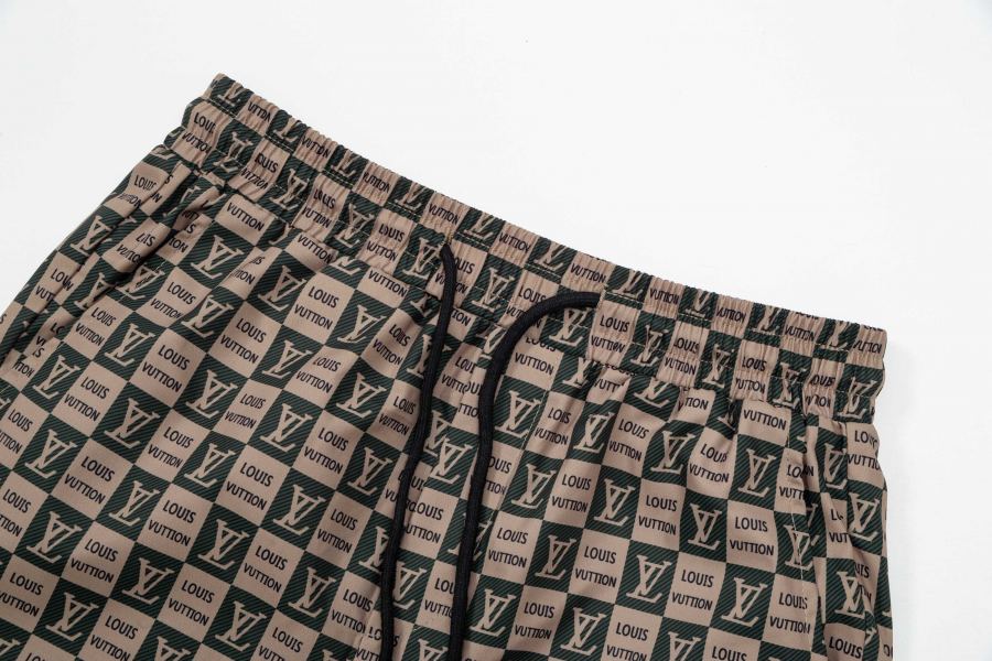 1:1 Replica LV men LV New logo — AAA Quality Replica — photo 3