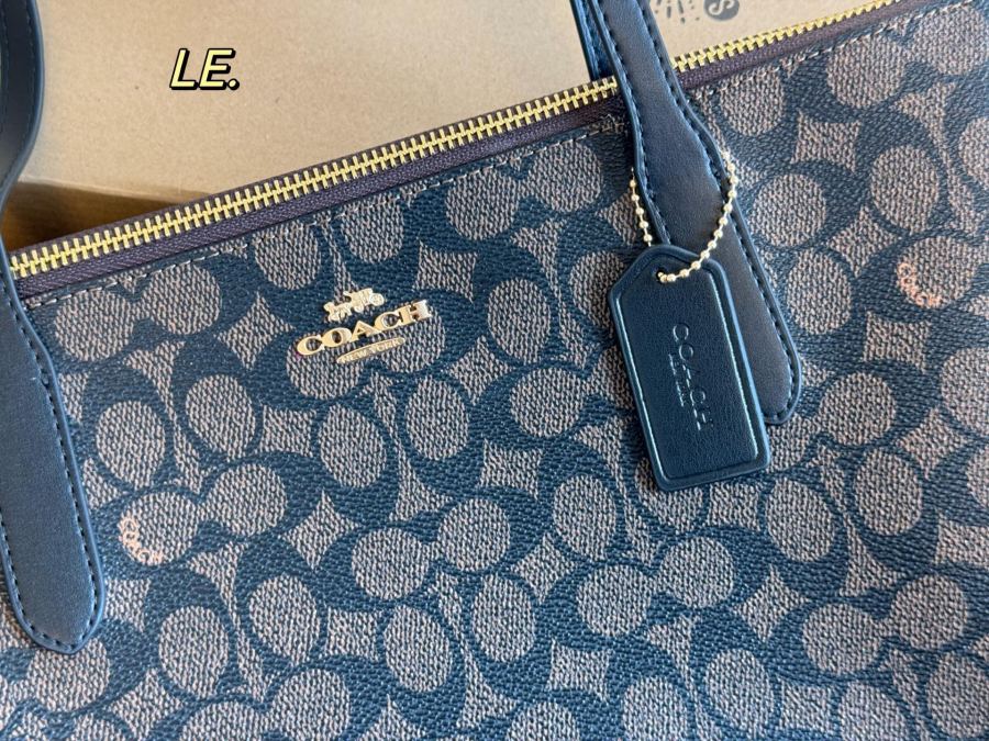 1:1 Replica COACH bag airplane box) — AAA Quality Replica — photo 3