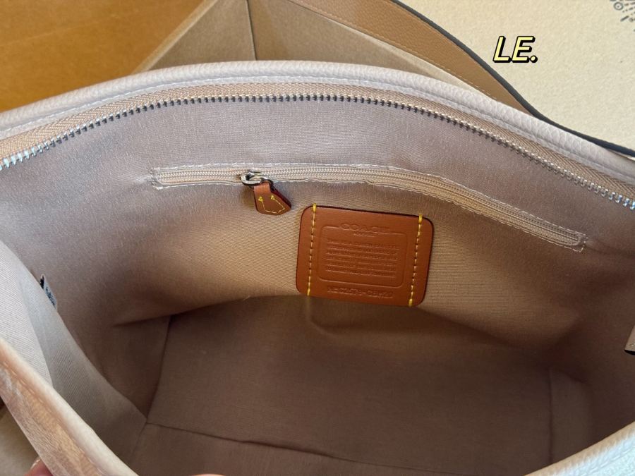 1:1 Replica COACH bag airplane box) — AAA Quality Replica — photo 5