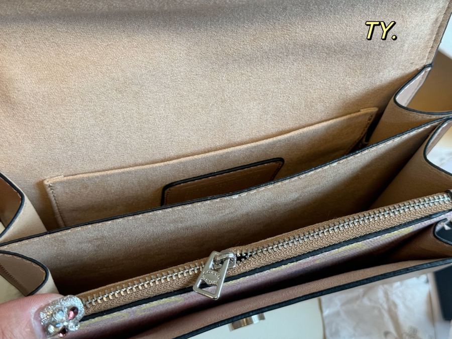 1:1 Replica COACH bag folding box) — AAA Quality Replica — photo 8