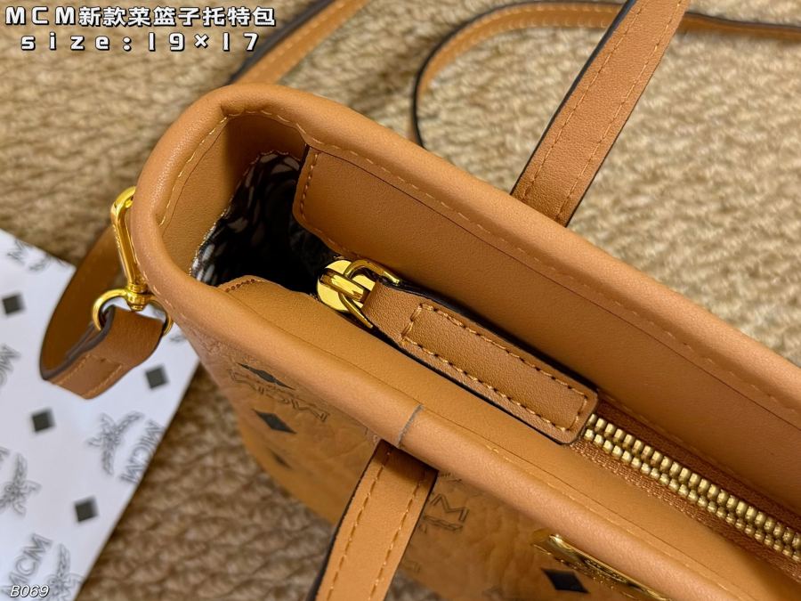 1:1 Replica MCM bag (airplane box) — 1:1 Replica — photo 8