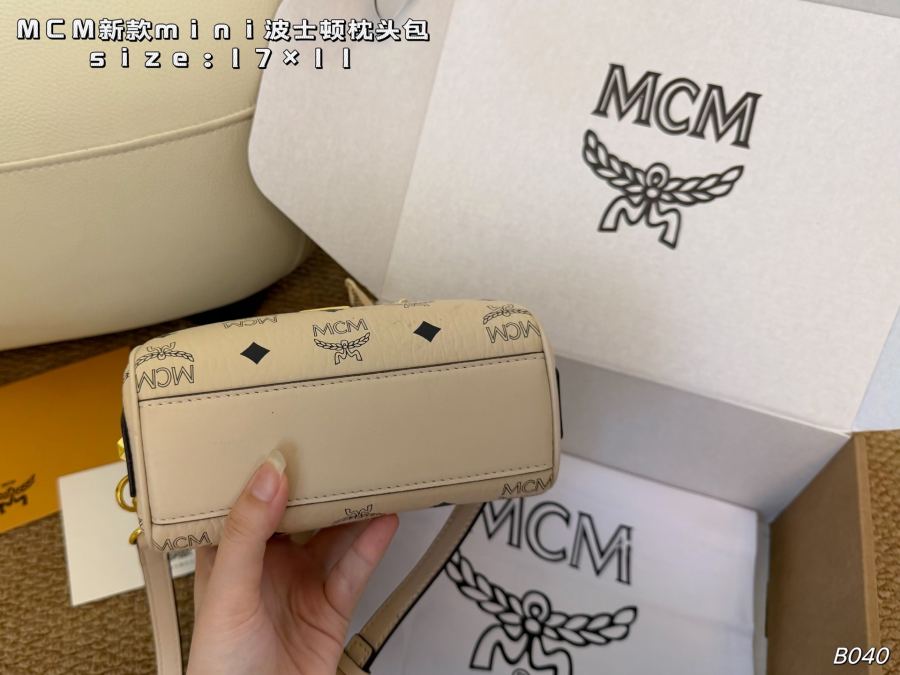 1:1 Replica MCM bag Airplane box Pendant) — Premium Replica — photo 4